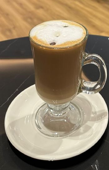 MÖVENPICK     CAFE    LATTE