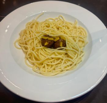 KUŞ   YUVASI   SPAGETTİ   KÖFTE