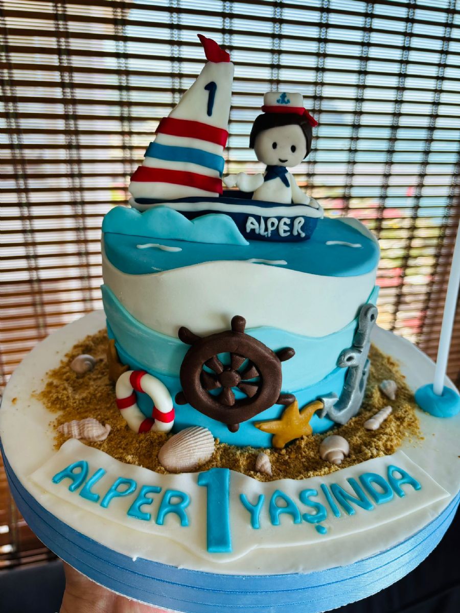 Yelken Temalı Pasta