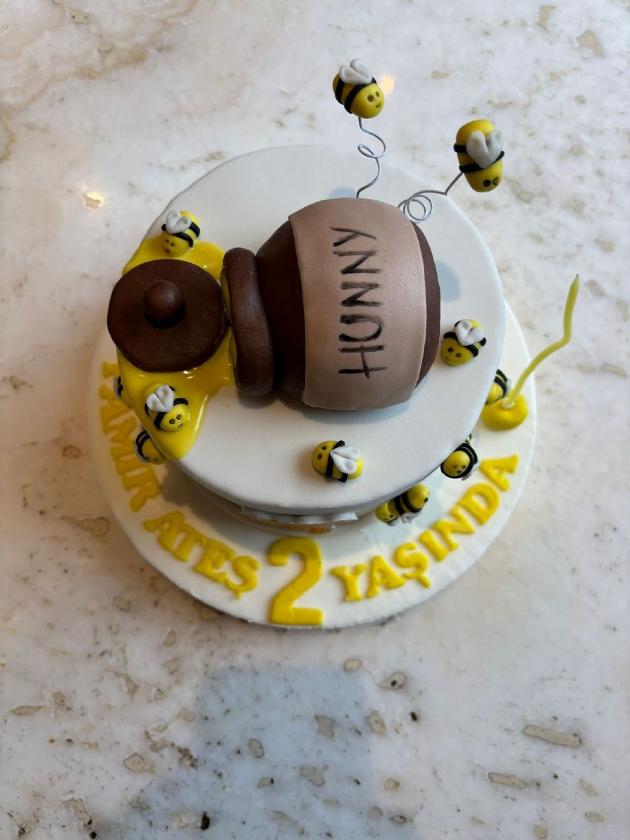 HUNNY CAKE 