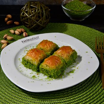 KURU BAKLAVA