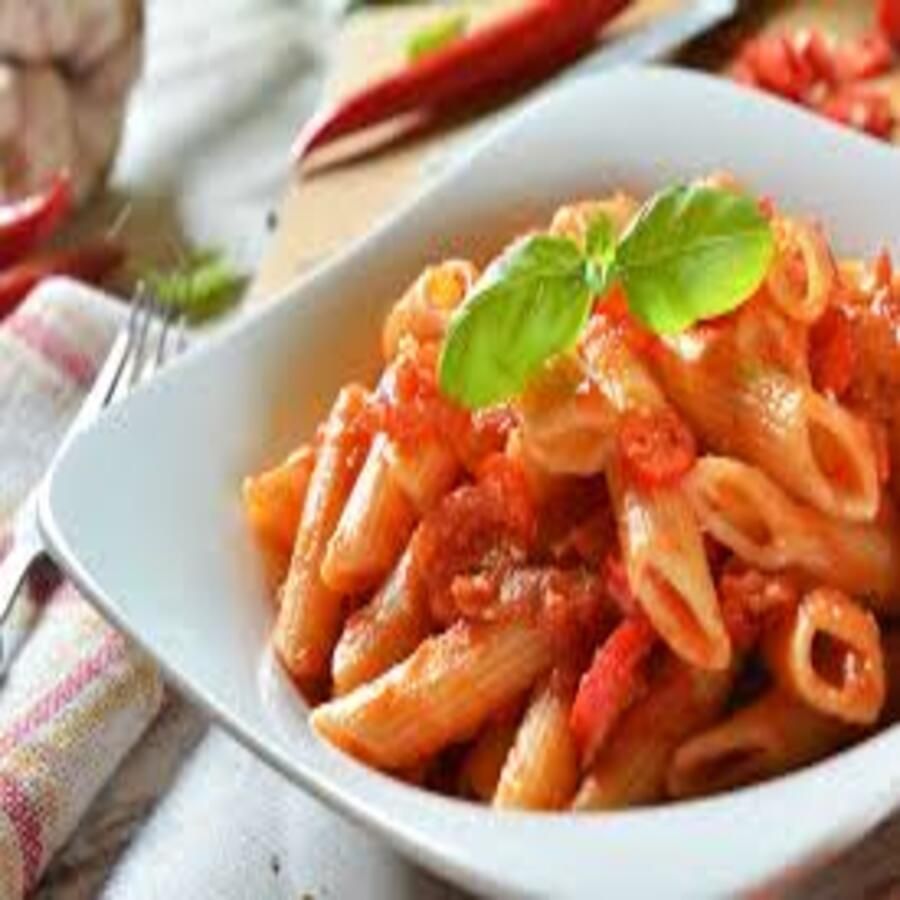 PENNE ARABİATA (LÜTFEN BİR GÜN ÖNCE SİPARİŞ VERİNİZ)