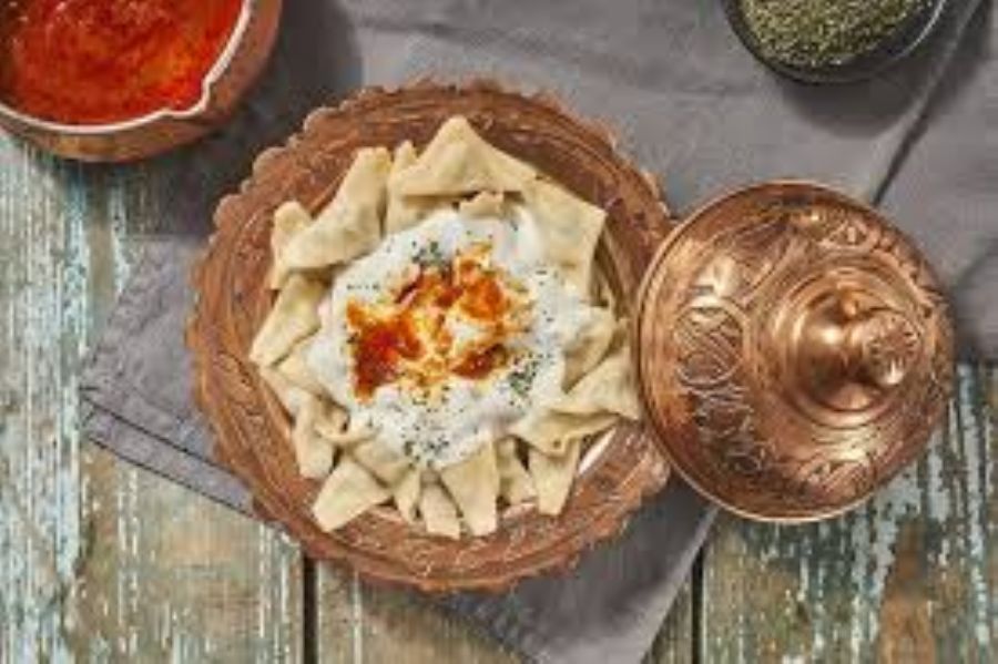 SARAY MANTI