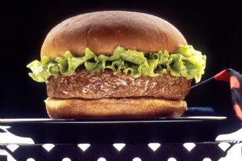 Hamburger ( patates kızartması ile birlikte )