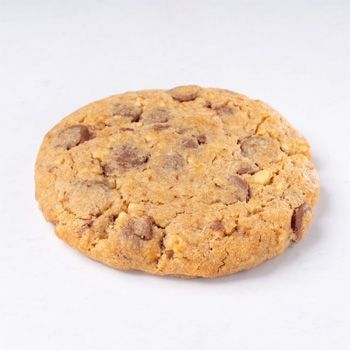 WHITE CHOCOLATE CHIP COOKIE
