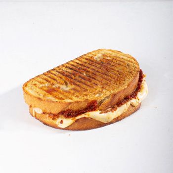 SALÇALI ÇİFT KAŞARLI TOST